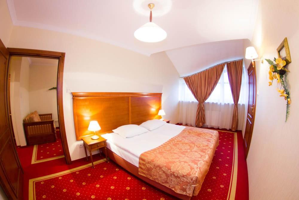 Hotel Stodolka Cminsk Ngoại thất bức ảnh