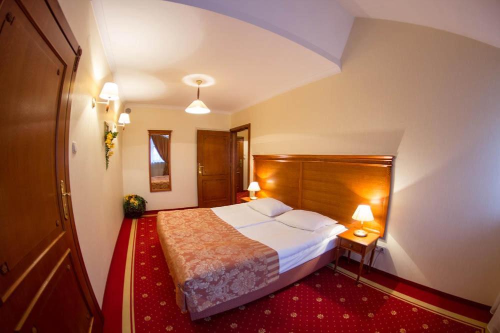 Hotel Stodolka Cminsk Ngoại thất bức ảnh