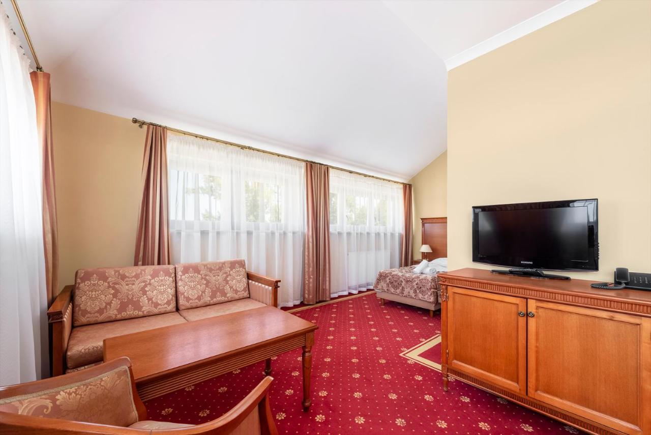 Hotel Stodolka Cminsk Ngoại thất bức ảnh